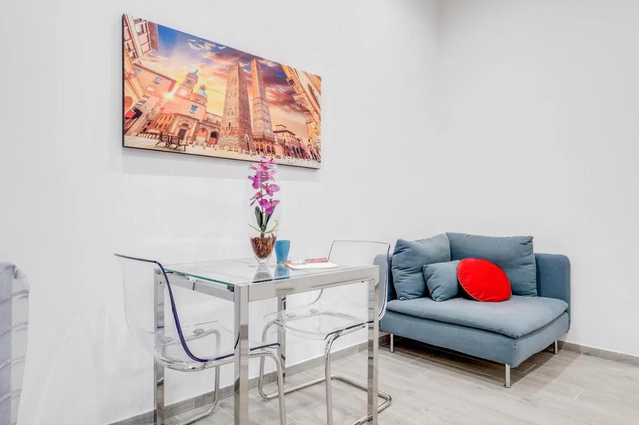 Bolognina Centro-Stazione Apartment contacts